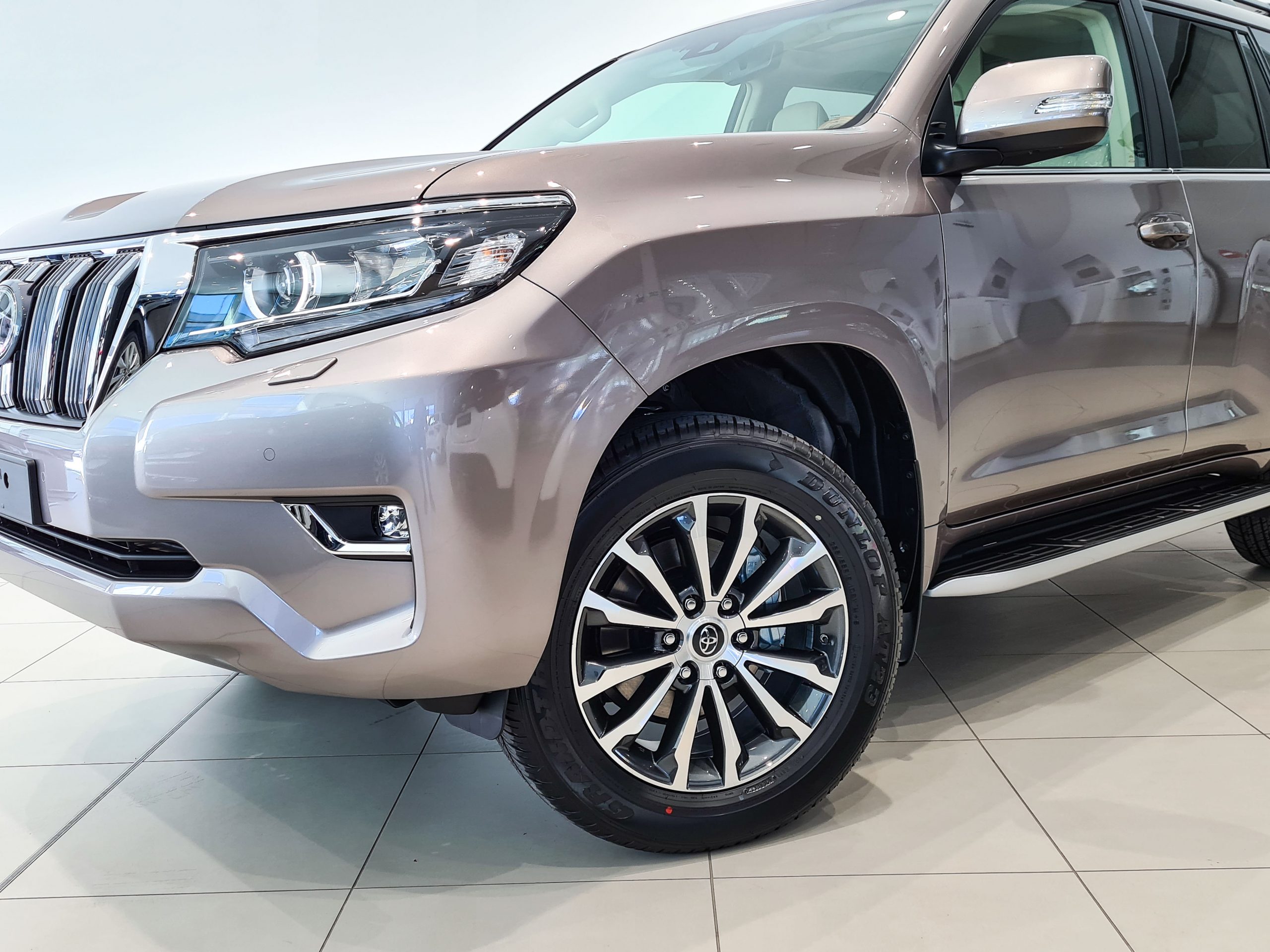 LAND CRUISER 2022 LIMITED BRONCE (6) - TOYOTA OURENSE