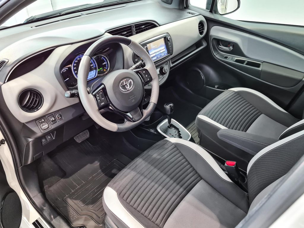 Yaris-Feel-Blanco-Bitono-7298JXH-10 - TOYOTA OURENSE