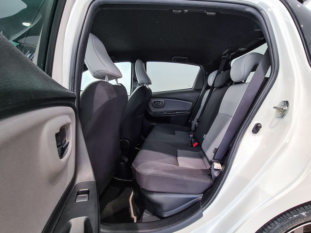 Yaris-Feel-Blanco-Bitono-7298JXH-9 - TOYOTA OURENSE