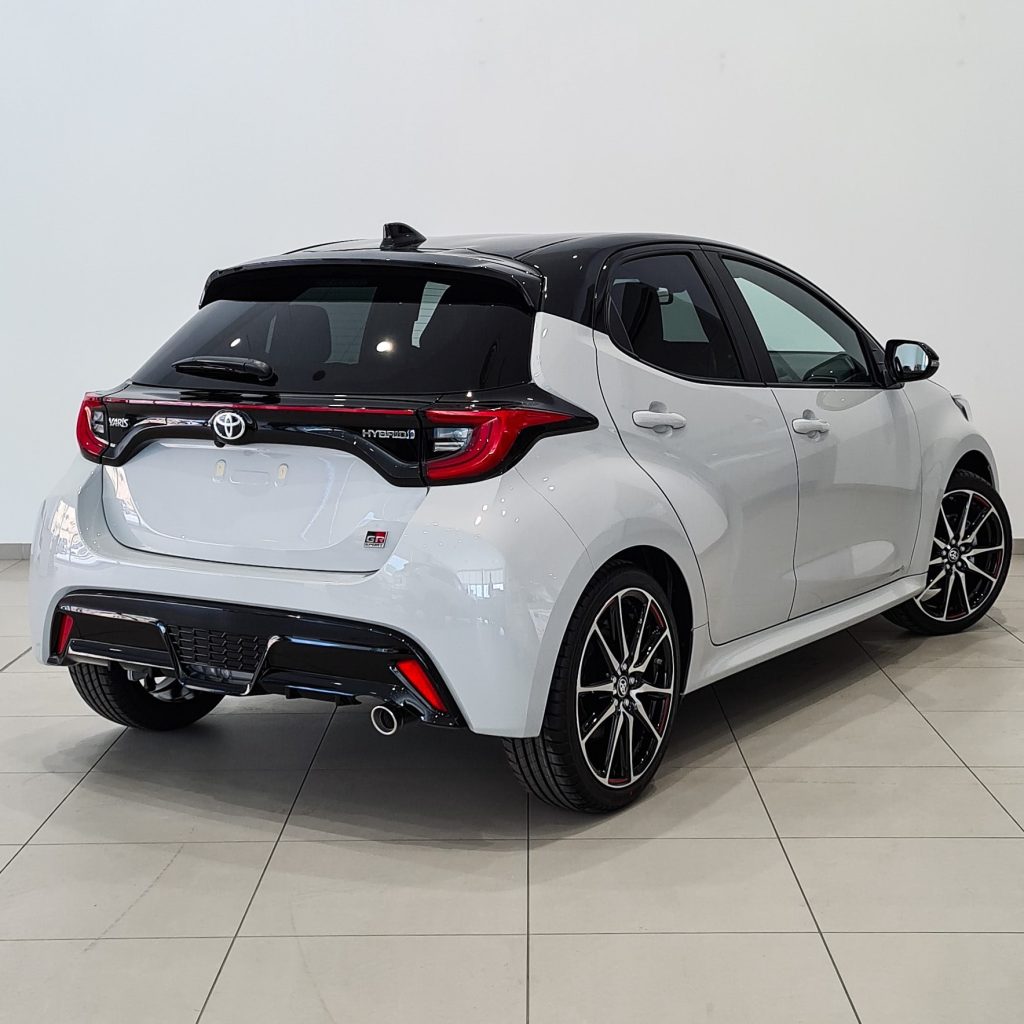 Toyota Yaris 2022 GR Sport Hybrid