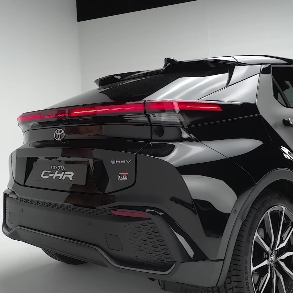Luz trasera Toyota CHR 2024 deslúmbrate en Ourense