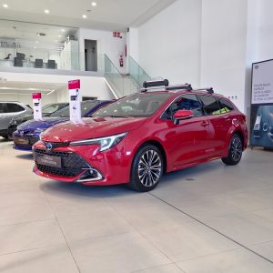 COROLLA TOURING SPORTS STYLE 140H ROJO 1 - TOYOTA OURENSE