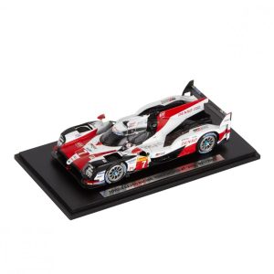 Coche lanzamiento 2018 Toyota hybrid ts050