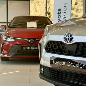 VO Yaris cross y corolla sedan 11 - TOYOTA OURENSE