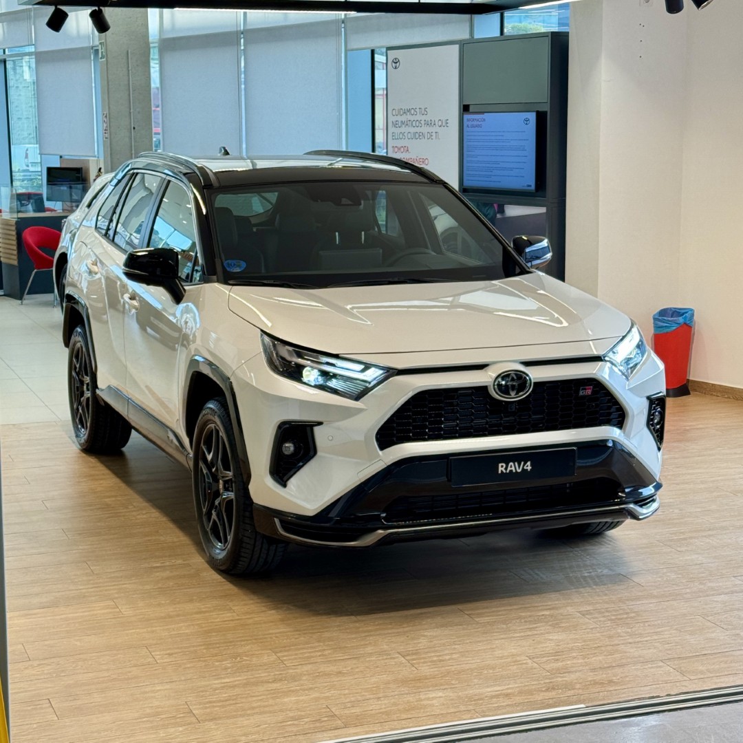 Toyota RAV4 2025 GR SPORT PLUS 300PH