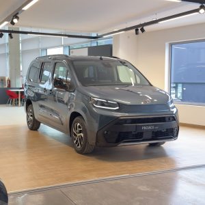 1_n194jpg - TOYOTA OURENSE